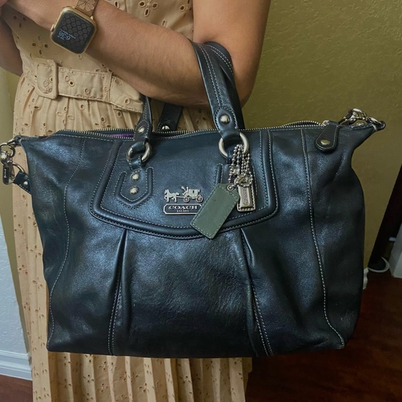 Coach Satchel - Picture 9 of 9